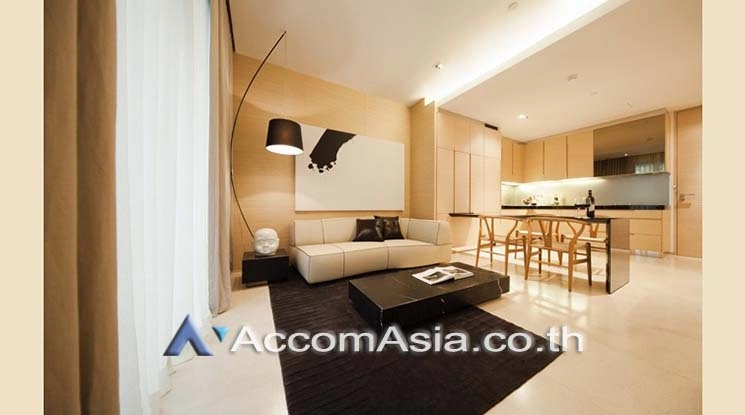 unit 2 Bedrooms  Condominium For Sale in Silom, Bangkok  near BTS Sala Daeng - MRT Silom (AA18083)