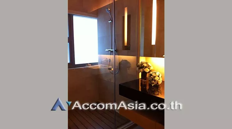 6  2 br Condominium For Sale in Silom ,Bangkok BTS Sala Daeng - MRT Silom at Saladaeng Residences AA18083
