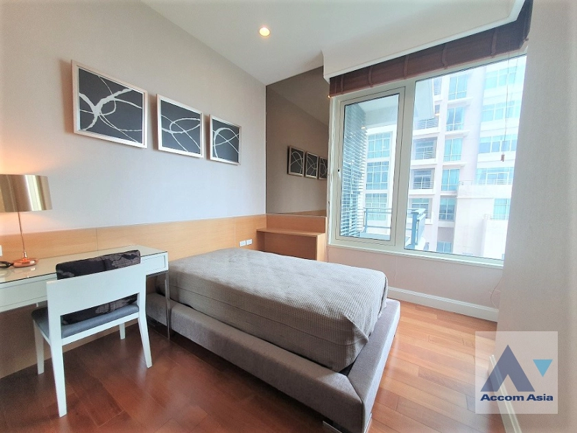 17  2 br Condominium For Sale in Ploenchit ,Bangkok BTS Chitlom at Q Langsuan  AA18085