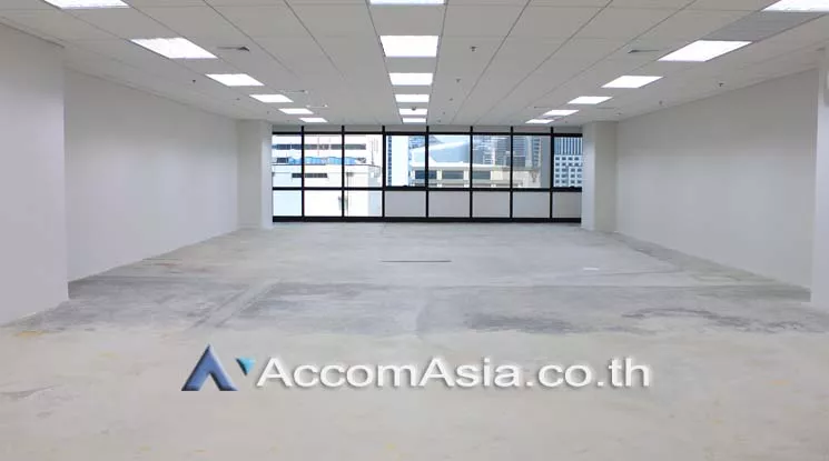  Office space For Rent in Ploenchit, Bangkok  (AA18112)