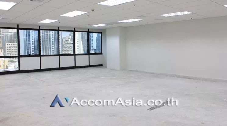  Office space For Rent in Ploenchit, Bangkok  (AA18112)