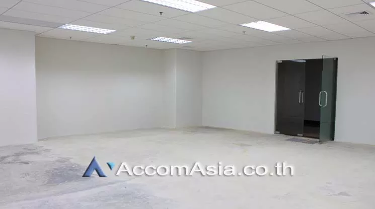 5  Office Space For Rent in Ploenchit ,Bangkok  at President Tower AA18112