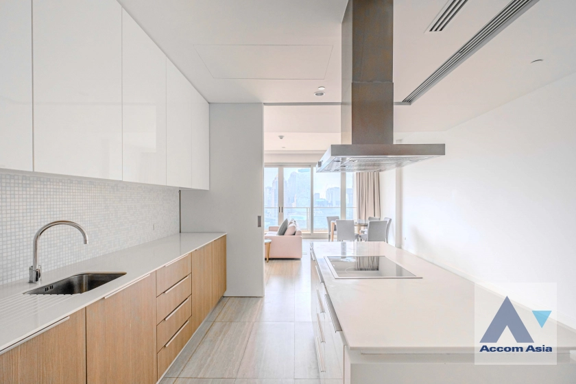  1  3 br Condominium For Rent in Ploenchit ,Bangkok BTS Ratchadamri - MRT Silom at 185 Rajadamri AA18126