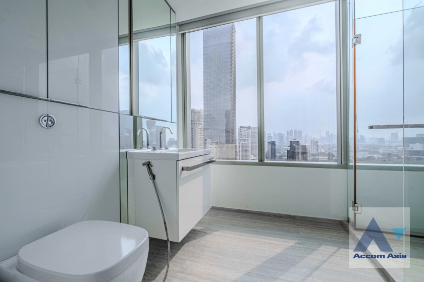 8  3 br Condominium For Rent in Ploenchit ,Bangkok BTS Ratchadamri - MRT Silom at 185 Rajadamri AA18126