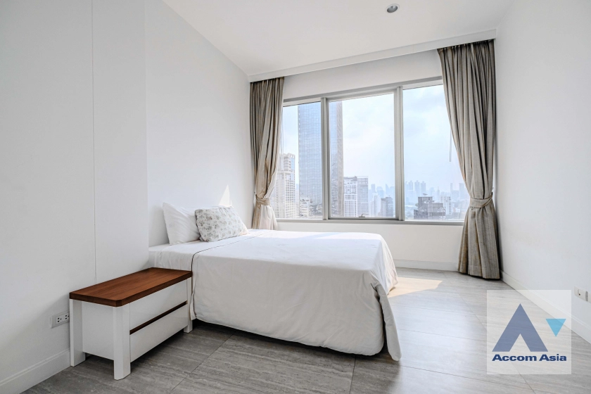 12  3 br Condominium For Rent in Ploenchit ,Bangkok BTS Ratchadamri at 185 Rajadamri AA18126