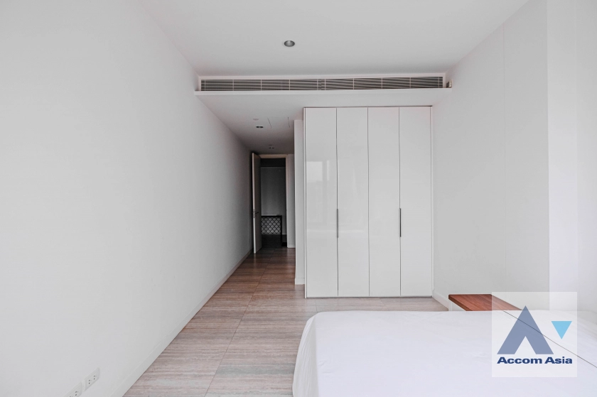 13  3 br Condominium For Rent in Ploenchit ,Bangkok BTS Ratchadamri - MRT Silom at 185 Rajadamri AA18126