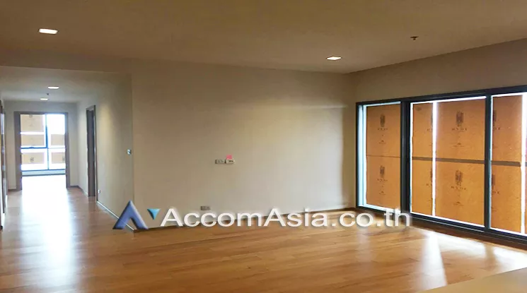 unit 3 Bedrooms  Condominium For Rent & Sale in Sukhumvit, Bangkok  near BTS Nana (AA18127)
