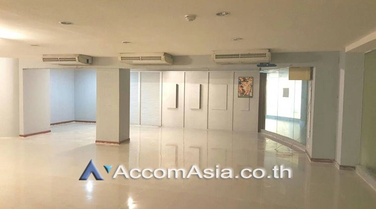 unit Studio  Condominium For Rent & Sale in Sukhumvit, Bangkok  near BTS Ploenchit (AA18129)