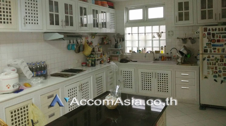 8  3 br House for rent and sale in Sukhumvit ,Bangkok BTS Thong Lo AA18134