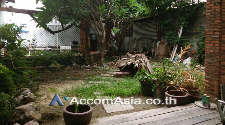 10  3 br House for rent and sale in Sukhumvit ,Bangkok BTS Thong Lo AA18134