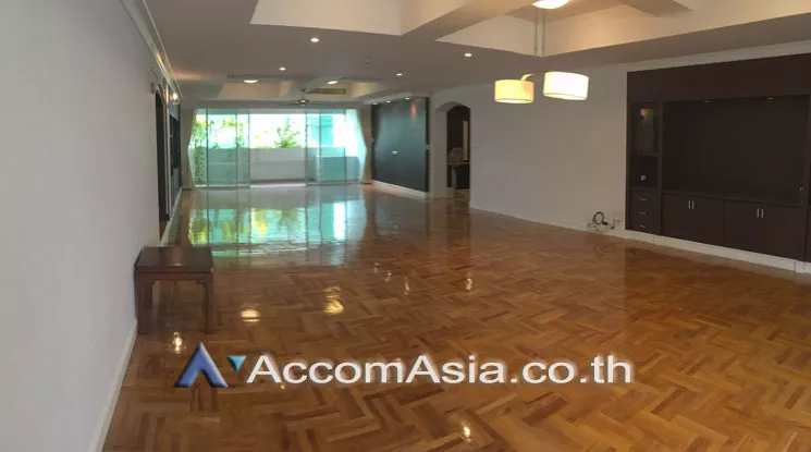 Big Balcony, Pet friendly |  The Truly Beyond Apartment  4 Bedroom for Rent BTS Phrom Phong in Sukhumvit Bangkok