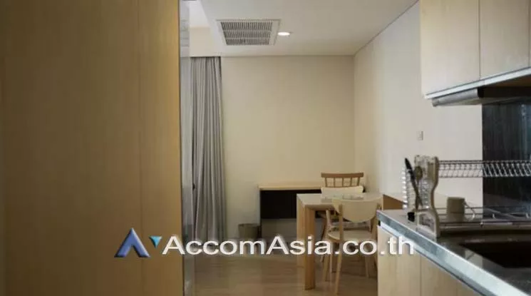 unit 1 Bedroom  Condominium For Sale in Sukhumvit, Bangkok  near BTS Phrom Phong (AA18143)
