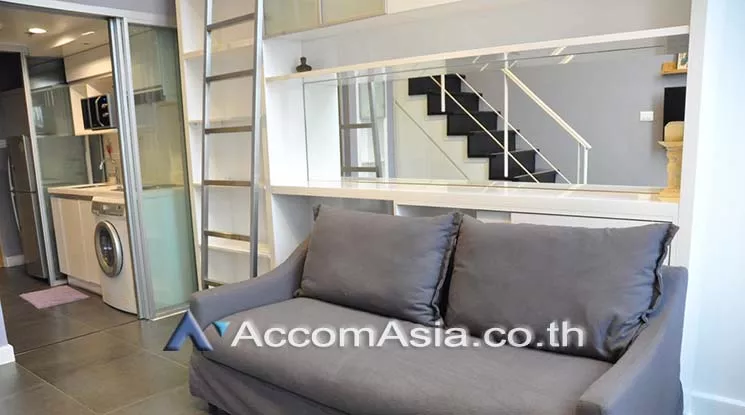 Duplex Condo, Pet friendly |  1 Bedroom  Condominium For Rent & Sale in Sukhumvit, Bangkok  near BTS Thong Lo (AA18153)