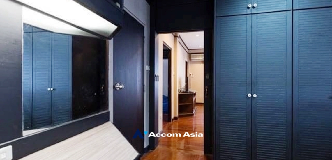 8  4 br House For Rent in Sukhumvit ,Bangkok BTS Ekkamai AA18163