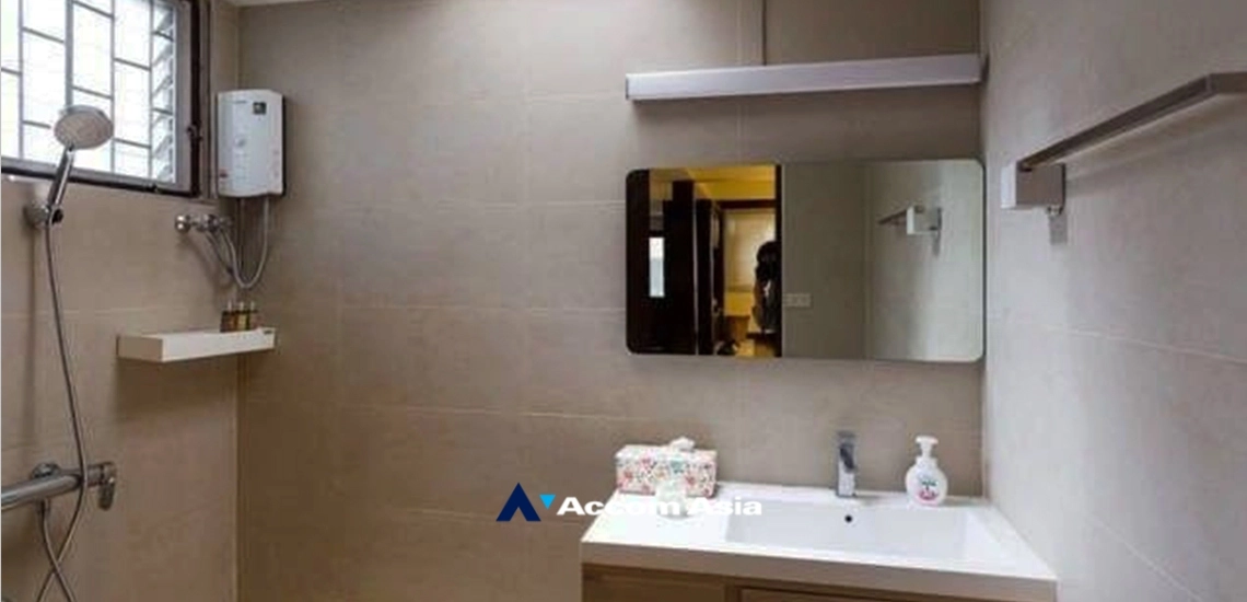 9  4 br House For Rent in Sukhumvit ,Bangkok BTS Ekkamai AA18163