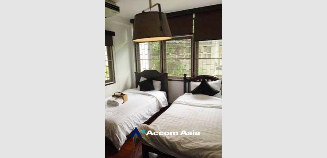 7  4 br House For Rent in Sukhumvit ,Bangkok BTS Ekkamai AA18163
