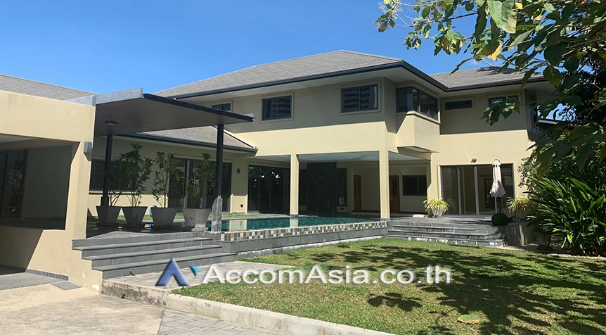 unitHome Office, Garden |  5 Bedrooms  House For Rent & Sale in Sukhumvit, Bangkok  near BTS Phrom Phong (AA18187)