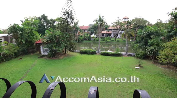  5 Bedrooms  House For Rent in ,   near BTS Bang Na (50231)