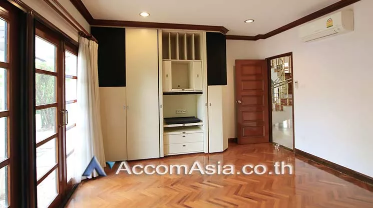 16  5 br House For Rent in  ,Samutprakan BTS Bang Na at Lakeside Villa 1 50231