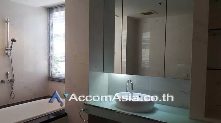 7  2 br Condominium For Rent in Silom ,Bangkok BTS Sala Daeng - MRT Silom at The Legend Saladaeng AA18219