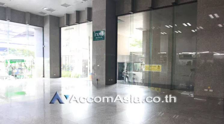 4  Studio Retail / Showroom For Rent in Charoen Nakhon ,Bangkok BTS Krung Thon Buri at Thai Sri Tower AA18220