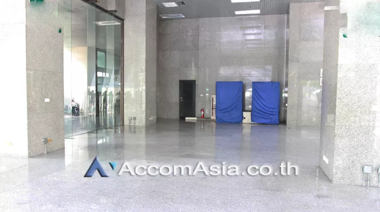 6  Studio Retail / Showroom For Rent in Charoen Nakhon ,Bangkok BTS Krung Thon Buri at Thai Sri Tower AA18220