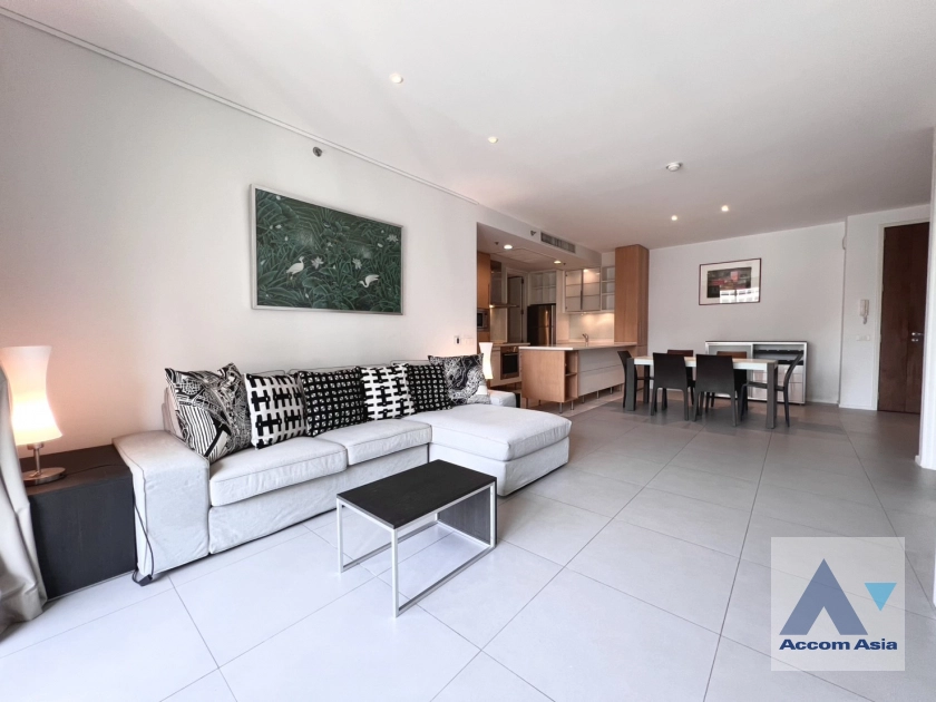 unitPet friendly |  2 Bedrooms  Condominium For Rent in Silom, Bangkok  near MRT Silom - BTS Sala Daeng (AA18221)