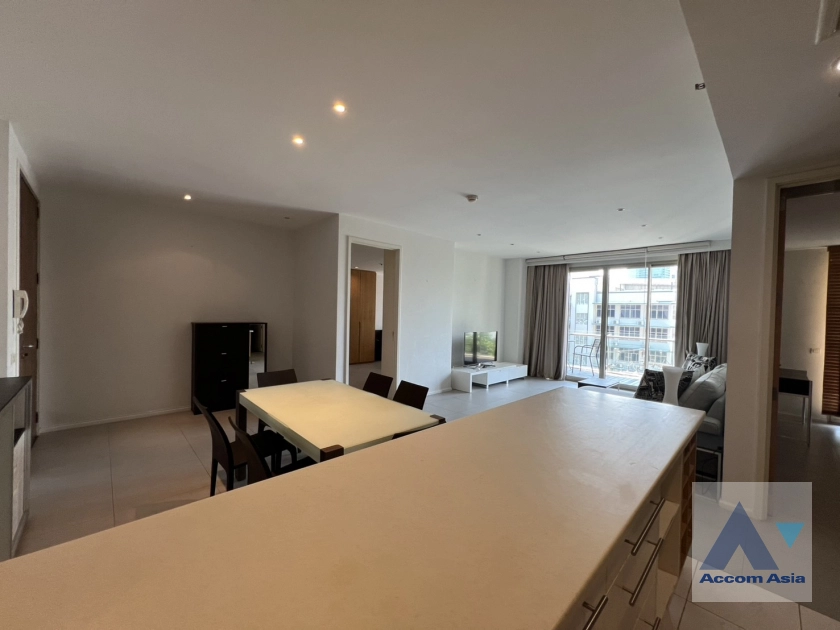  1  2 br Condominium For Rent in Silom ,Bangkok MRT Silom - BTS Sala Daeng at The Legend Saladaeng AA18221