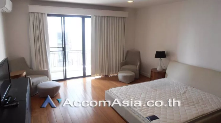 8  2 br Condominium For Rent in Silom ,Bangkok BTS Sala Daeng - MRT Silom at The Legend Saladaeng AA18222
