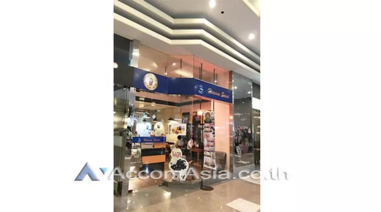  2  Retail / Showroom For Sale in Ratchadapisek ,Bangkok ARL Ramkhamhaeng at Charn Issara Tower 2 AA18243