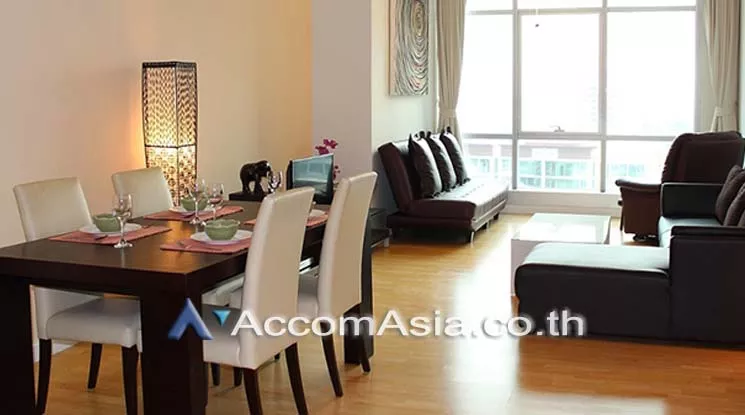  2 Bedrooms  Condominium For Sale in Charoennakorn, Bangkok  near BTS Krung Thon Buri (AA18275)