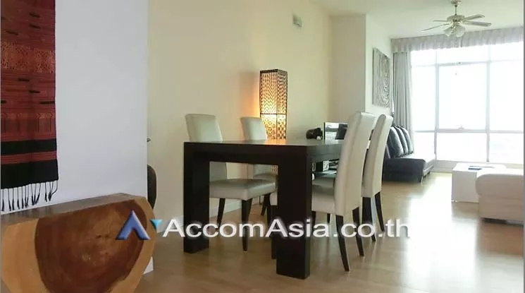  2 Bedrooms  Condominium For Sale in Charoennakorn, Bangkok  near BTS Krung Thon Buri (AA18275)