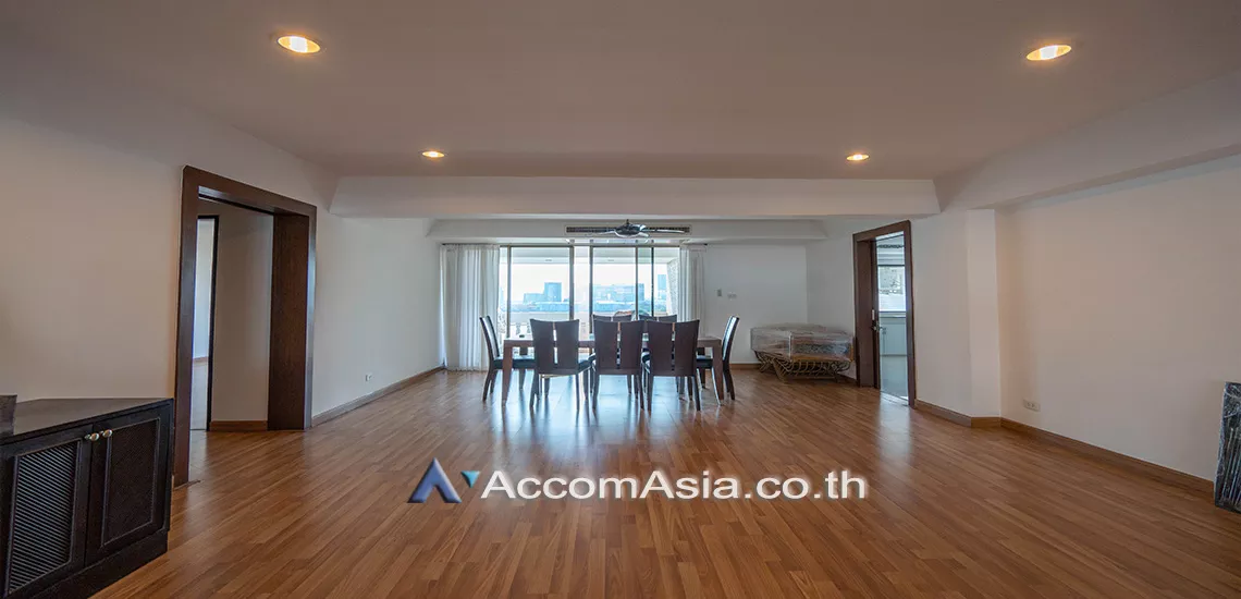  2  3 br Apartment For Rent in Sukhumvit ,Bangkok BTS Asok - MRT Sukhumvit at Family Apartment with Lake View AA18281