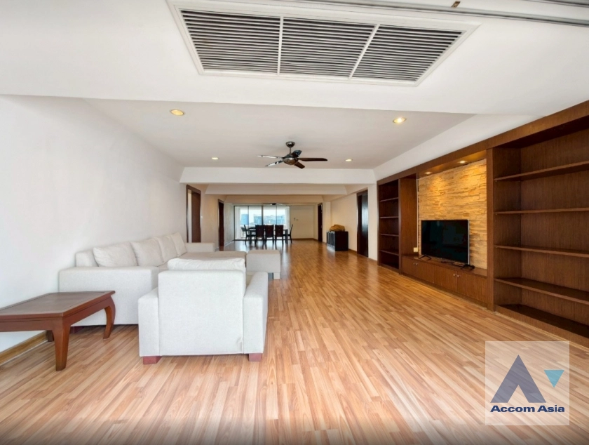 Pet friendly |  Family Apartment with Lake View Apartment  3 Bedroom for Sale & Rent MRT Sukhumvit in Sukhumvit Bangkok