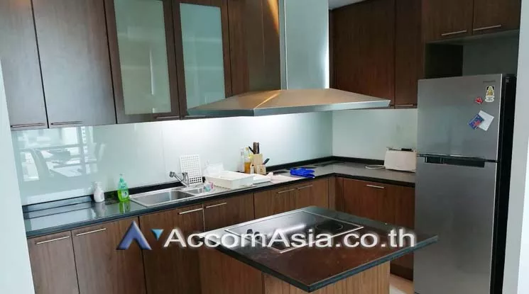 unit 2 Bedrooms  Condominium For Rent in Sathorn, Bangkok  near BTS Chong Nonsi (AA18306)
