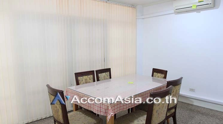 17  4 br Townhouse For Rent in Sukhumvit ,Bangkok BTS Nana AA18310