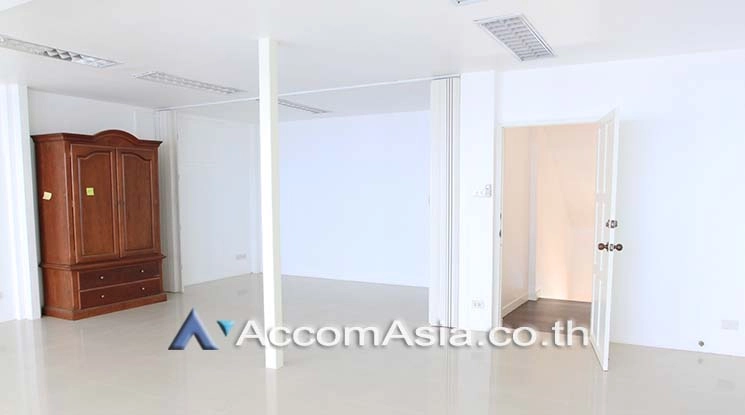 12  4 br Townhouse For Rent in Sukhumvit ,Bangkok BTS Nana AA18310