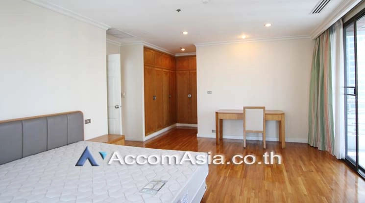 6  3 br Apartment For Rent in Sukhumvit ,Bangkok BTS Phrom Phong at High-Rise Serviced Apartment Near The Em District AA18315