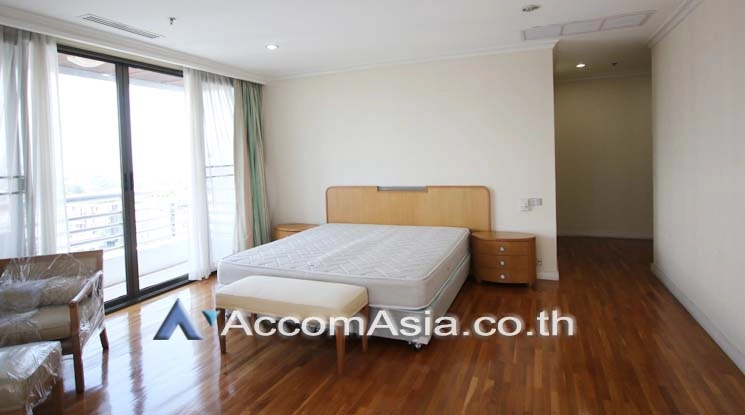8  3 br Apartment For Rent in Sukhumvit ,Bangkok BTS Phrom Phong at High-Rise Serviced Apartment Near The Em District AA18315