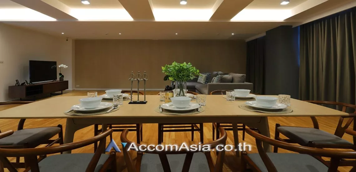 1  3 br Apartment For Rent in Sukhumvit ,Bangkok BTS Phrom Phong at Cosy and perfect for family AA18316