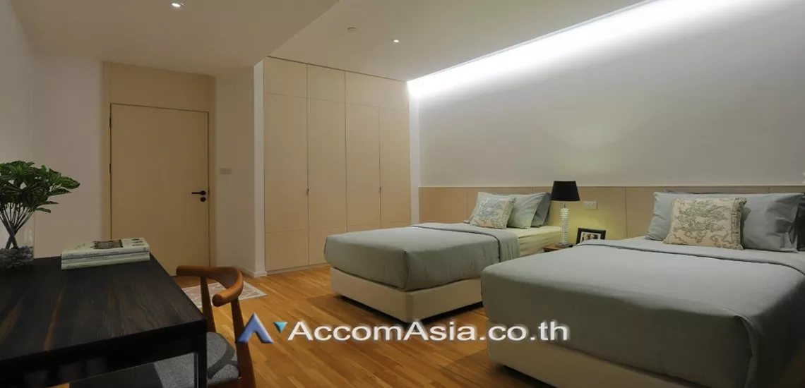7  3 br Apartment For Rent in Sukhumvit ,Bangkok BTS Phrom Phong at Cosy and perfect for family AA18316