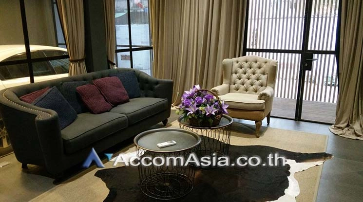  2  3 br House for rent and sale in Sathorn ,Bangkok BTS Surasak AA18321