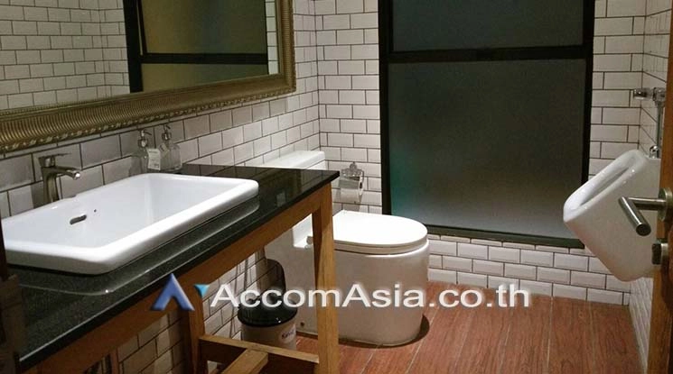 11  3 br House for rent and sale in Sathorn ,Bangkok BTS Surasak AA18321