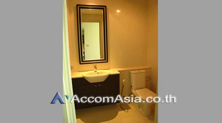 7  3 br Condominium For Rent in Charoen Nakhon ,Bangkok BTS Krung Thon Buri at WaterMark Chaophraya River AA18338