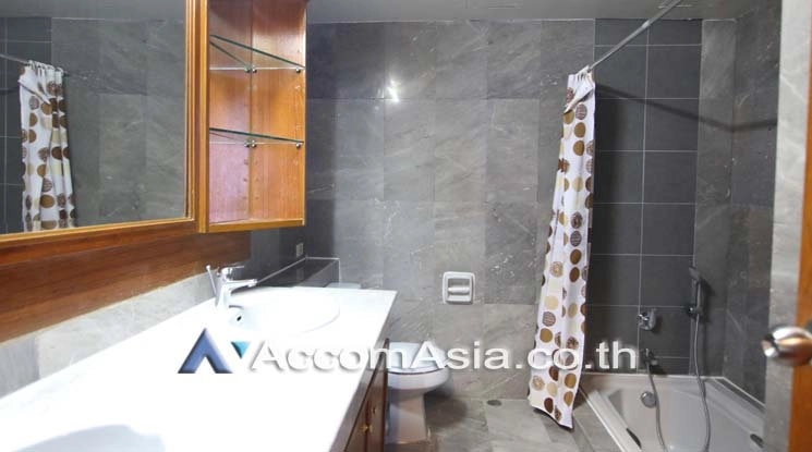 8  4 br Apartment For Rent in Sukhumvit ,Bangkok BTS Nana - MRT Sukhumvit at Private Environment Space AA18353