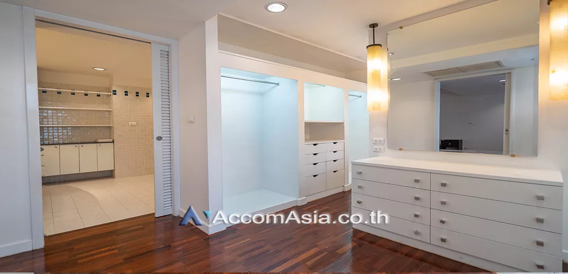 16  4 br Apartment For Rent in Ploenchit ,Bangkok BTS Ploenchit at Set among tropical atmosphere AA18355