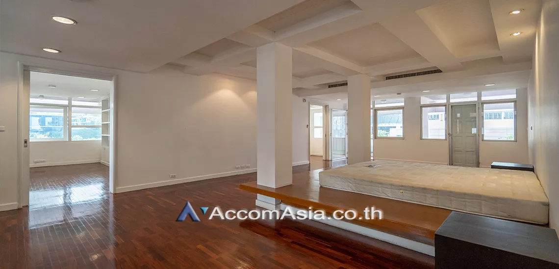 9  4 br Apartment For Rent in Ploenchit ,Bangkok BTS Ploenchit at Set among tropical atmosphere AA18355
