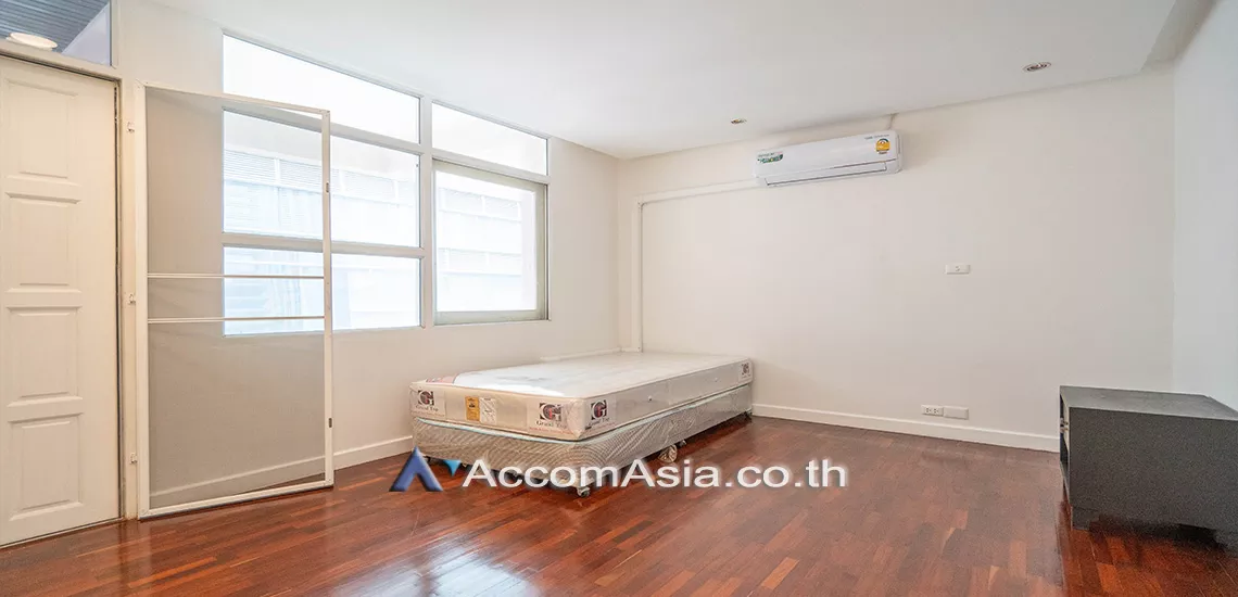 15  4 br Apartment For Rent in Ploenchit ,Bangkok BTS Ploenchit at Set among tropical atmosphere AA18355