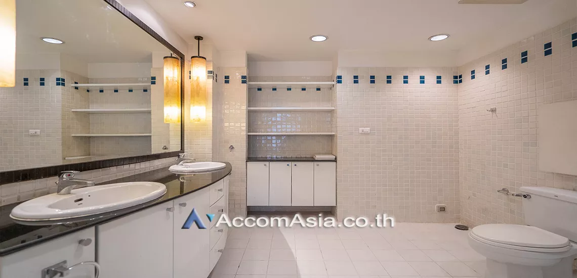 21  4 br Apartment For Rent in Ploenchit ,Bangkok BTS Ploenchit at Set among tropical atmosphere AA18355