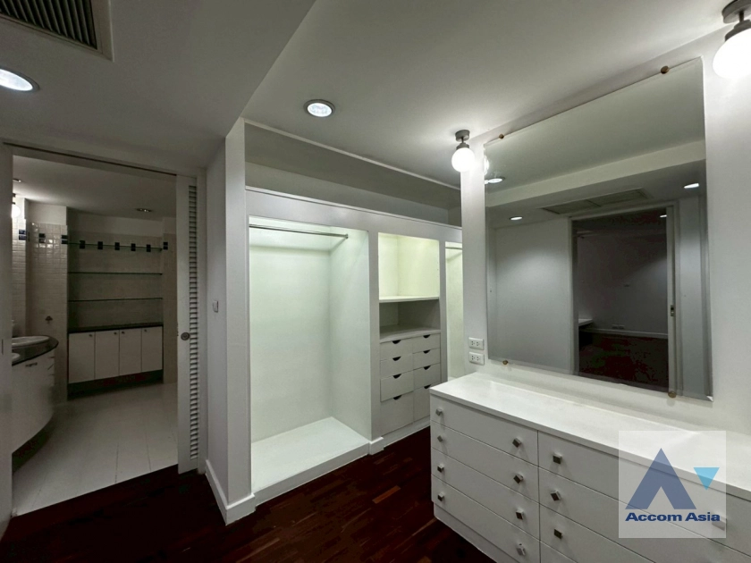 21  4 br Apartment For Rent in Ploenchit ,Bangkok BTS Ploenchit at Set among tropical atmosphere AA18355